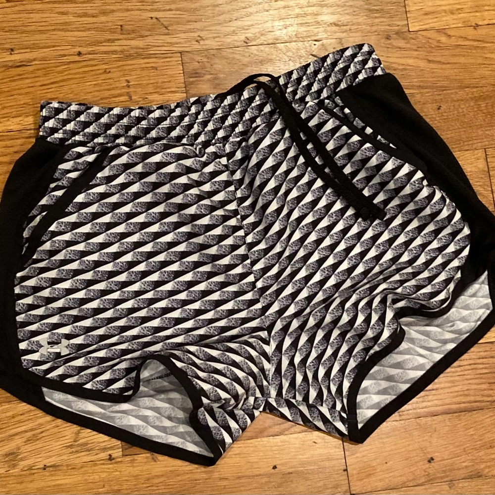 Under Armour shorts XS
